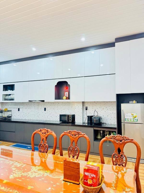 Ben Gold Home - image 15