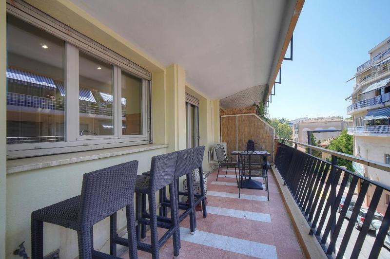 FRGK 2BDR Stanislas Apartment Terrace Central Cannes AC & ULTRA FAST Wi-Fi - image 33