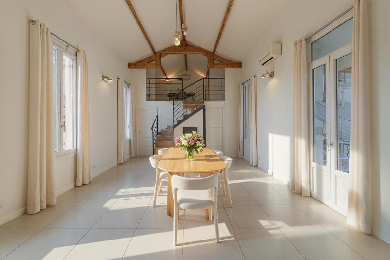 FRGK Spacious 100 sqm Loft with Terrace 2 Ensuite - image 19
