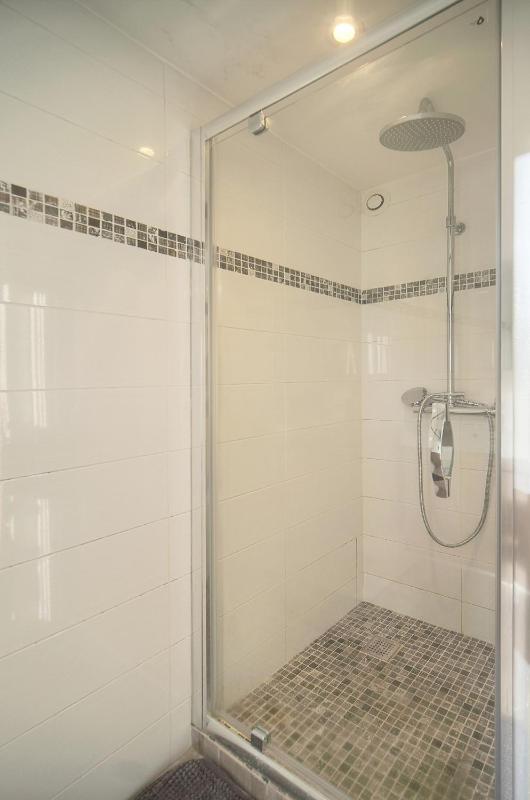FRGK Spacious 100 sqm Loft with Terrace 2 Ensuite - image 21