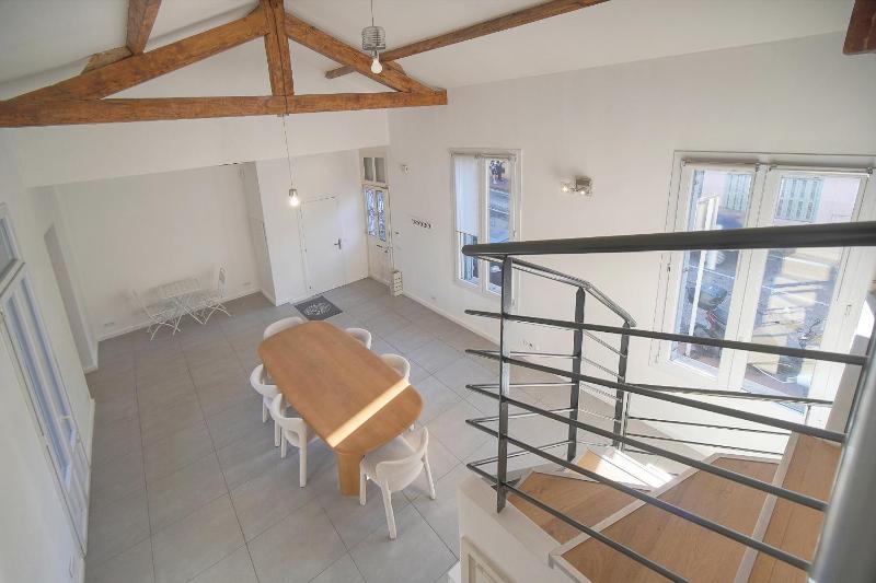 FRGK Spacious 100 sqm Loft with Terrace 2 Ensuite - image 44
