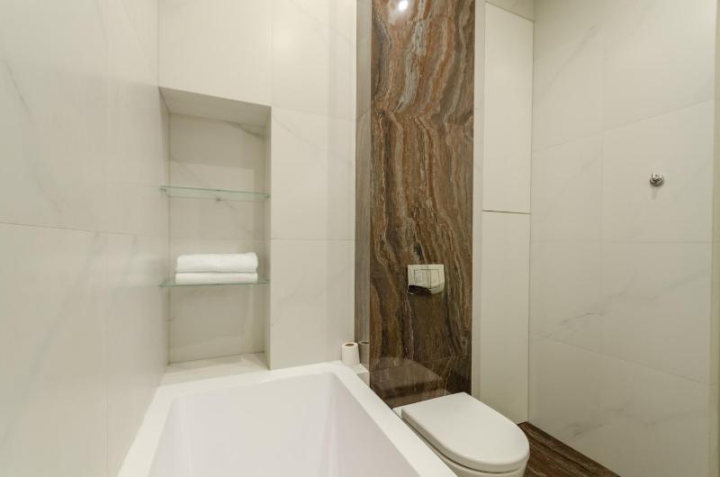 11-212 Central Park John McCain 7 Kyiv centre stunning city view 15 kW backup power Petrovdom Apartment - image 11