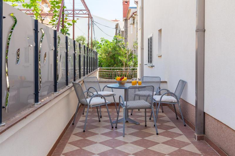 Brkić Apartments with Private Parking - image 22