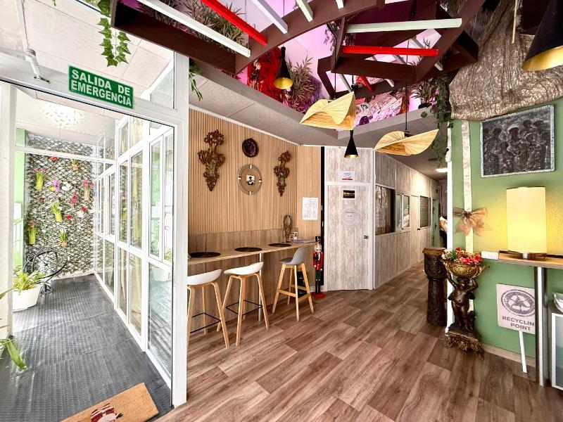 HOSTEL Pepper-Gold -STEP-FREE ENTRANCE -car- free Space-no nois-3 minutes from Port -BED ROOMS 8 GUEST 55 M2 AND 8 GUEST 65 M2 - image 46