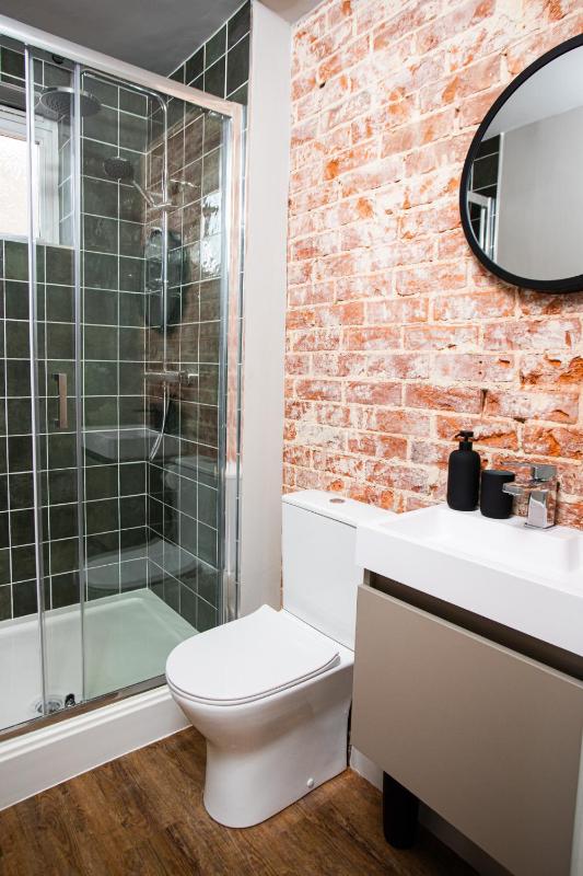 Settle in Southampton - Stylish Self Check-In Rooms & Suites - image 44