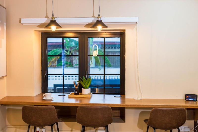 TStays Smart Hotel Courtyard Gated Modern Stay - image 15