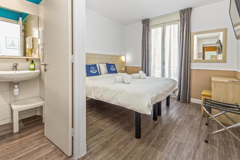 Hotel Parisien - image 4