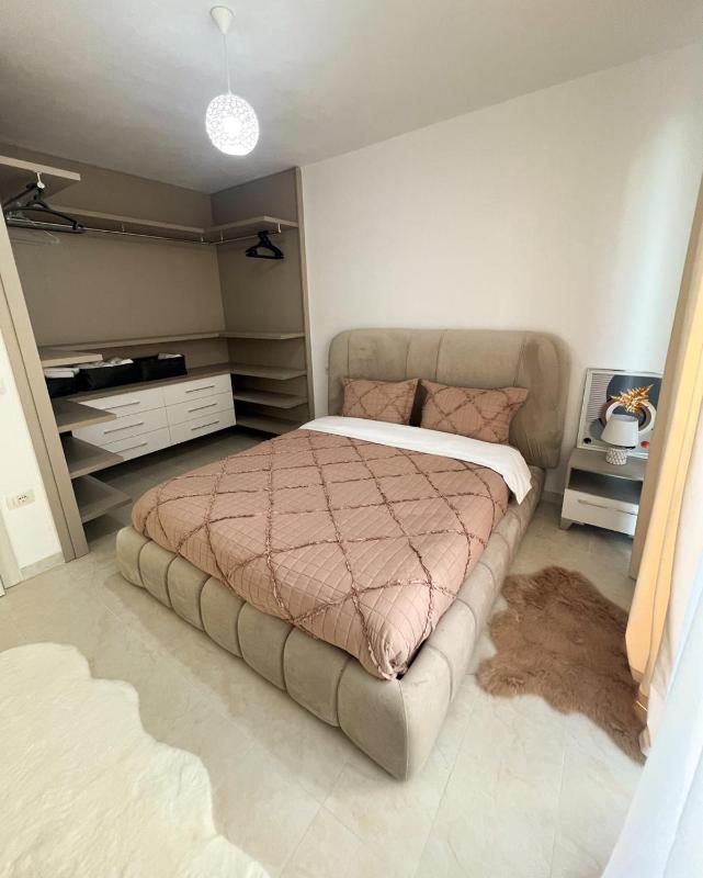 Sea View Apartment - image 11