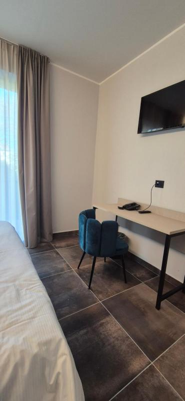 Hotel V7 - image 6