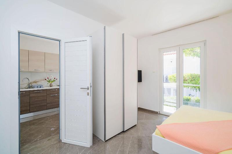 Apartment and Rooms Mato - image 30
