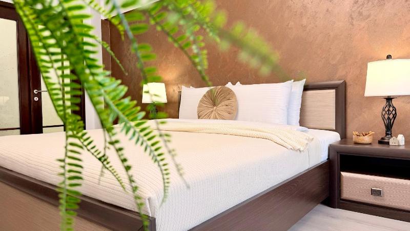 Spacious 2BR Steps from the Palace of Parliament - Walk Everywhere - image 1