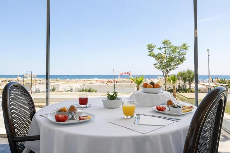 Hotel Regina Fronte Mare - image 12