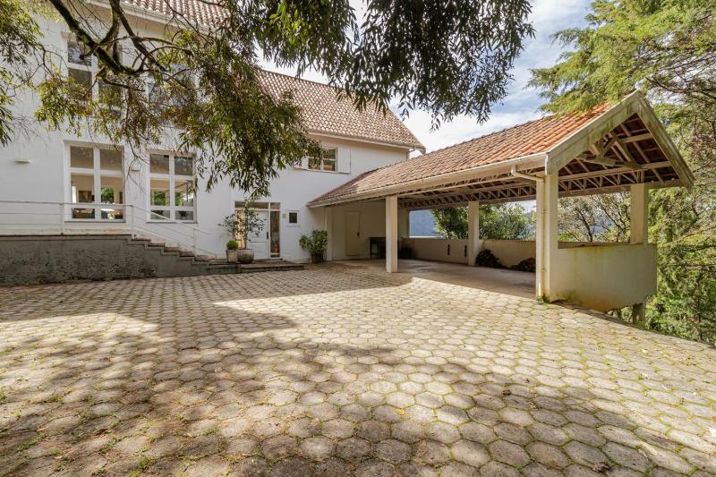Casa Urus Alto padrao C Piscina Lareira e Vista - image 10