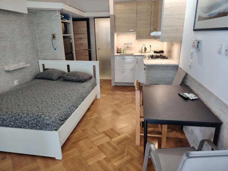 Waterfront Luxury Studio - image 12