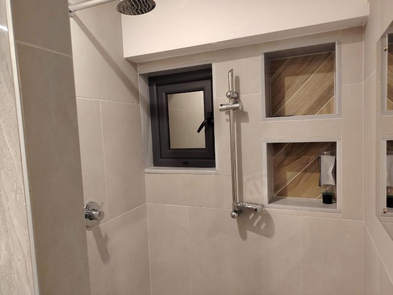 Waterfront Luxury Studio - image 8