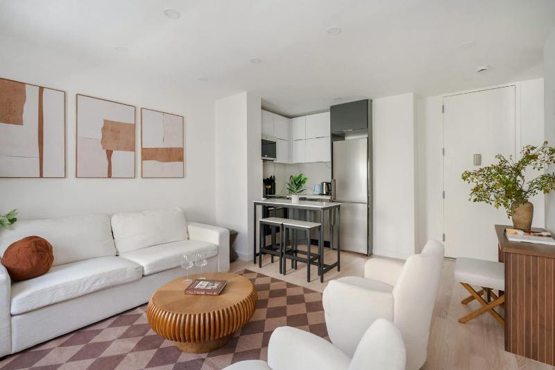 317-4B Brand New Modern 1BR Union Square WD in Unit - image 6