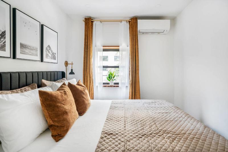 317-4B Brand New Modern 1BR Union Square WD in Unit - image 15