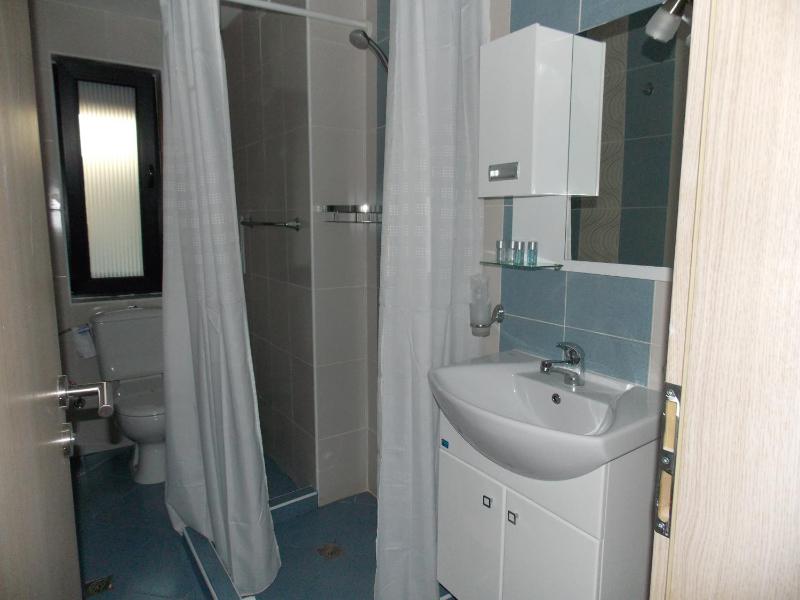 Studio Apartment image 4