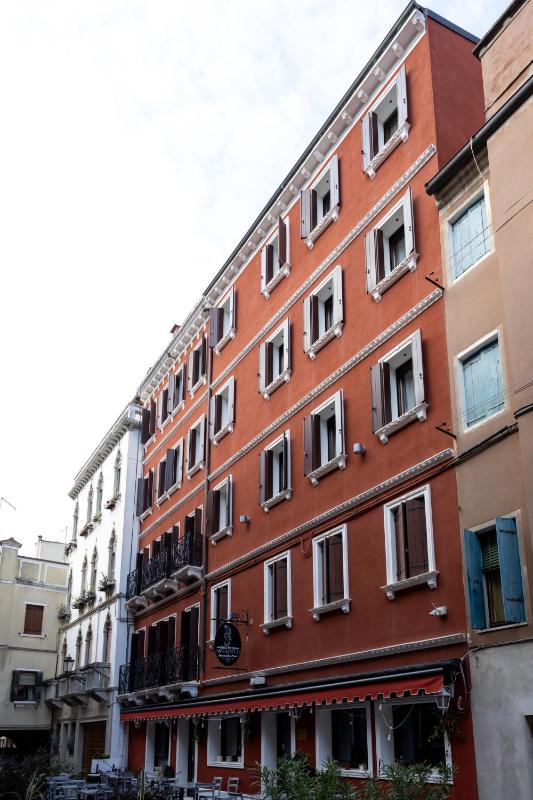 Piccola Venezia Apartments - image 16