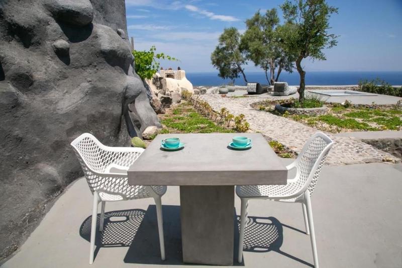 Luxury Santorini Villa Villa Elysian Dyo Private Hot Tub Air Conditioning - image 12