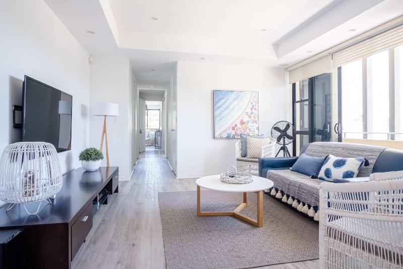 Live like a local In The Heart of Moffat Beach - image 26