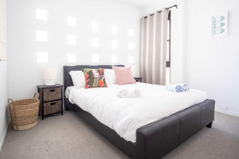 Live like a local In The Heart of Moffat Beach - image 13