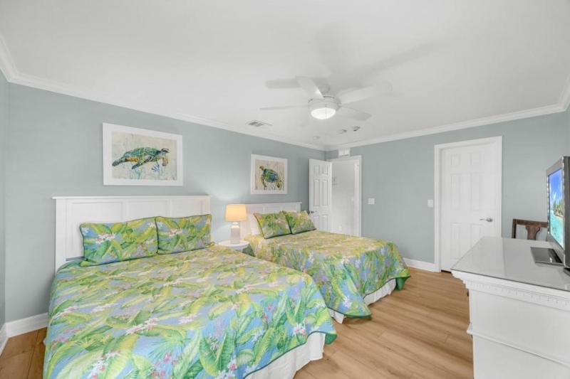 Blind Pass Unit G201 condo - image 10