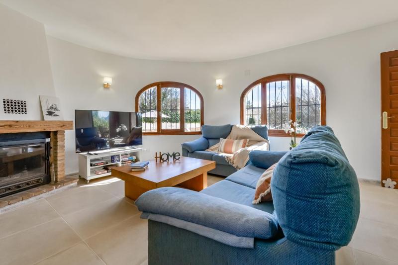 AT363 Buenavista - image 15