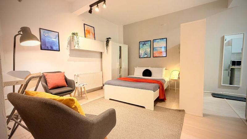 Boutique Studios in Historic Old Town - Smardan Street - image 3