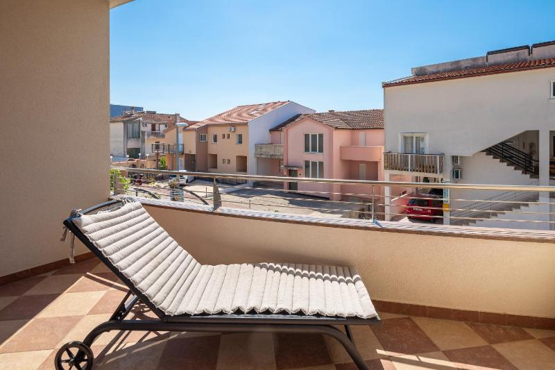Brkić Apartments with Private Parking - image 3