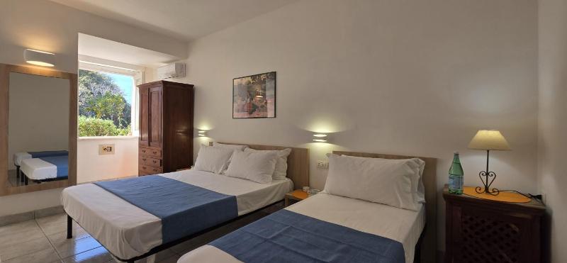 Hotel Calysea Tropea - Breakfast & Brunch Until 13-00 Included - Free Private Parking - image 34