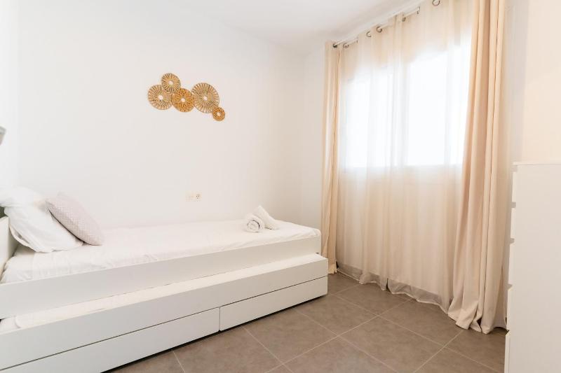 rentafive - Chalet - Piscina - Nuevo - image 14