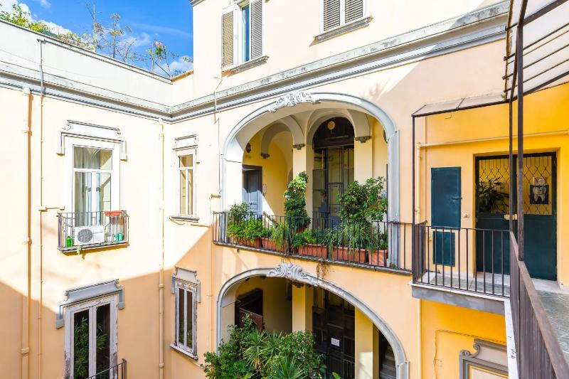 Casa Mavi by NapoliApartments - image 11