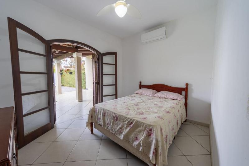 Casa c Churrasqueira perto da Praia de Pernambuco - image 16