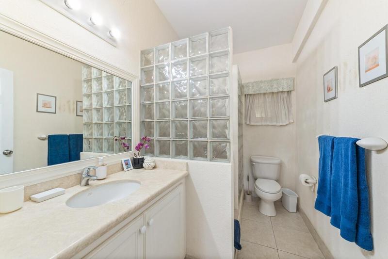 82 Cherry Avenue - image 5