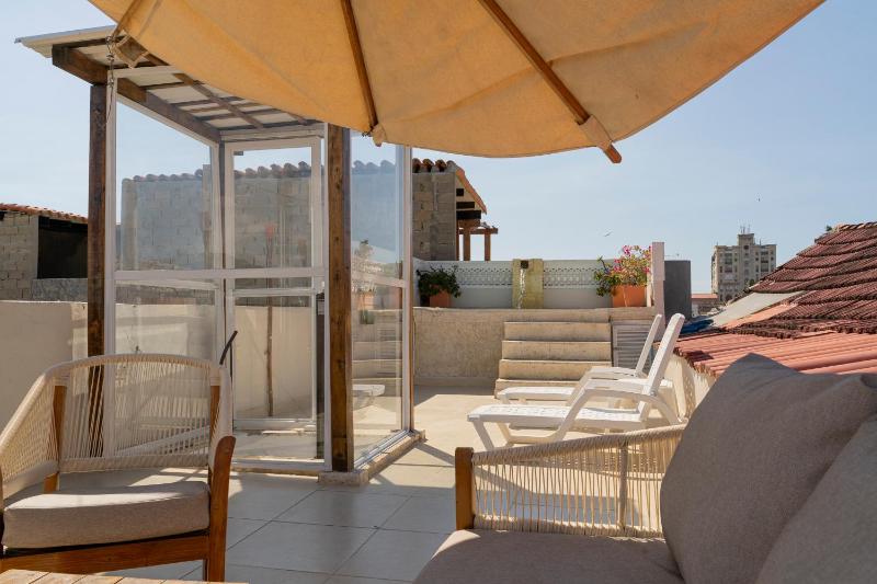 Casa Quero 954 COZY HOUSE ROOFTOP POOL AC OLD CITY - image 6
