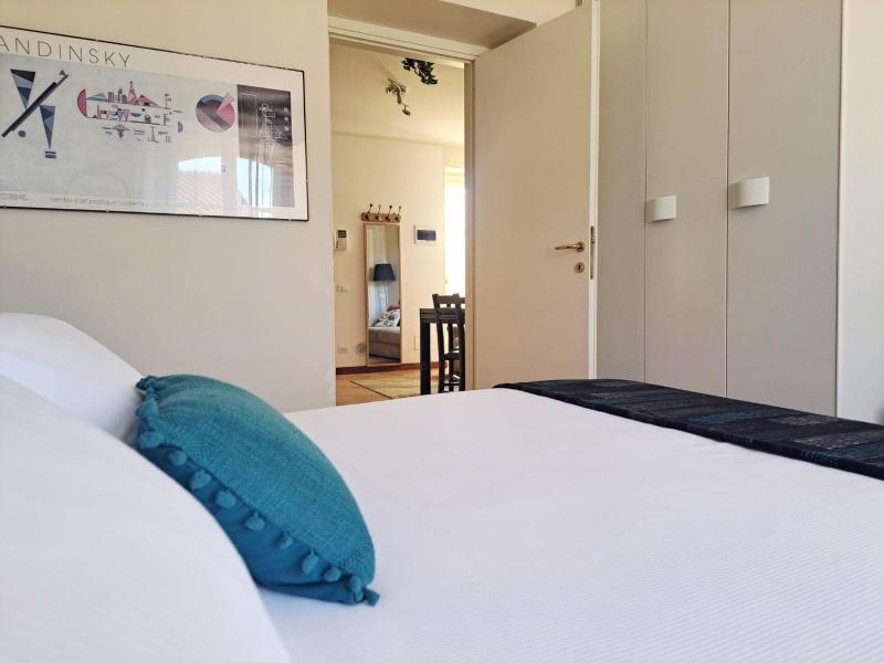 Como Art Apartment by Quokka 360 - Comfortable Apartment in Como Downtown - image 11