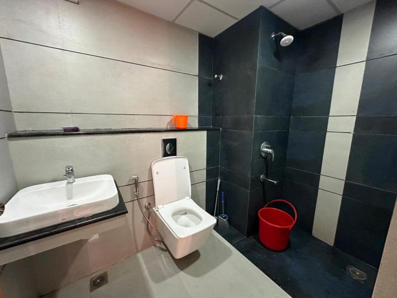 3bhk exucutive apartment Trivandrum Kims hospitalAirport Lulu Medical collage - image 15