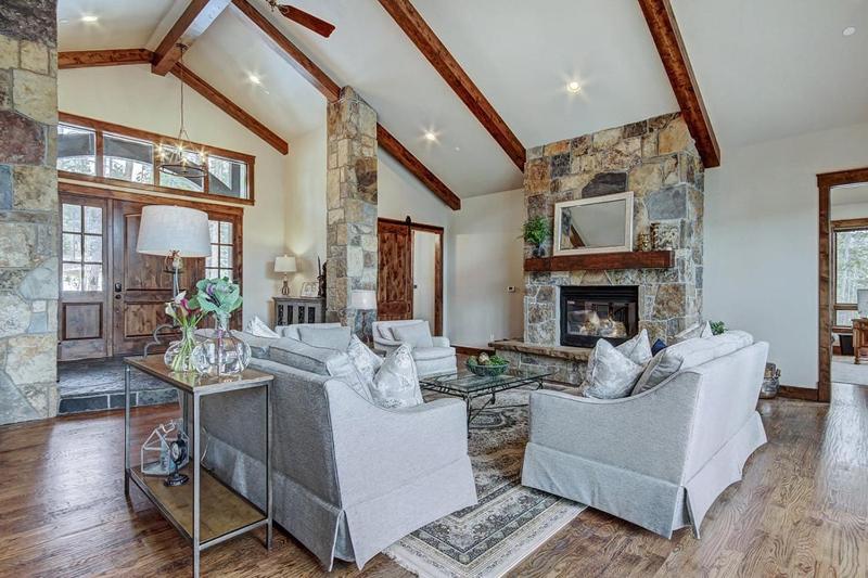 Breck Escape: Luxury Highlands Home Hot Tub & Steam Shower Sleeps 12! - image 34