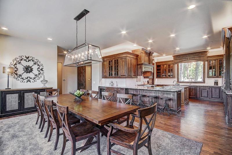 Breck Escape: Luxury Highlands Home Hot Tub & Steam Shower Sleeps 12! - image 2