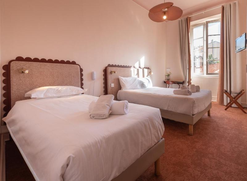 Hotel Louvia - image 10