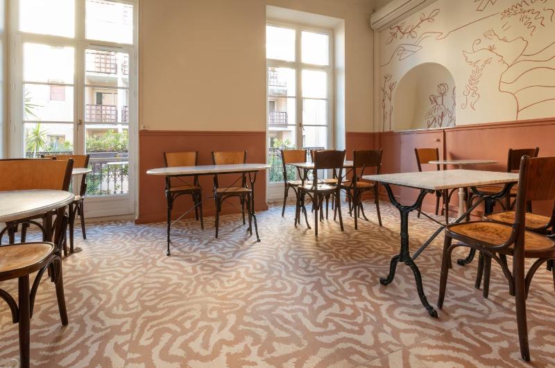 Hotel Louvia - image 8