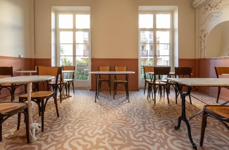 Hotel Louvia - image 6