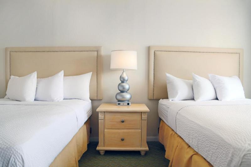 Seabonay Oceanfront Motel - image 17