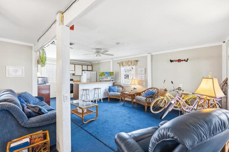 5200 - Seaside - image 4