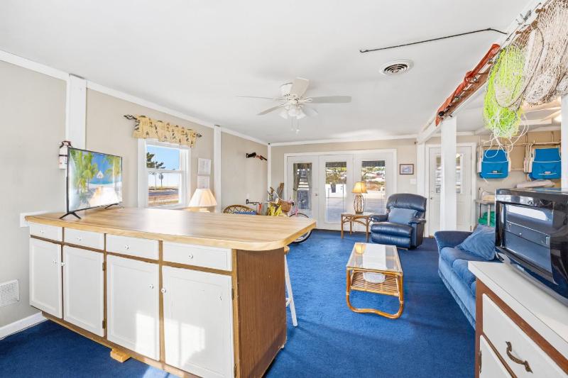 5200 - Seaside - image 3