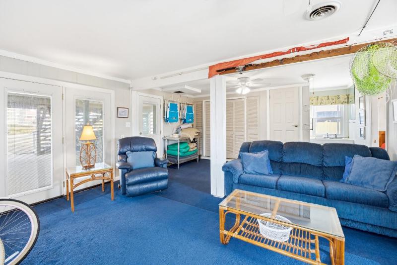 5200 - Seaside - image 36