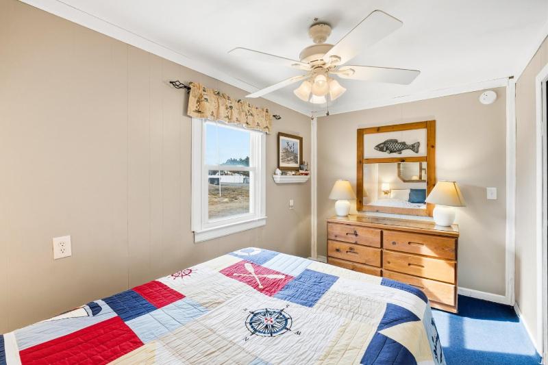 5200 - Seaside - image 22