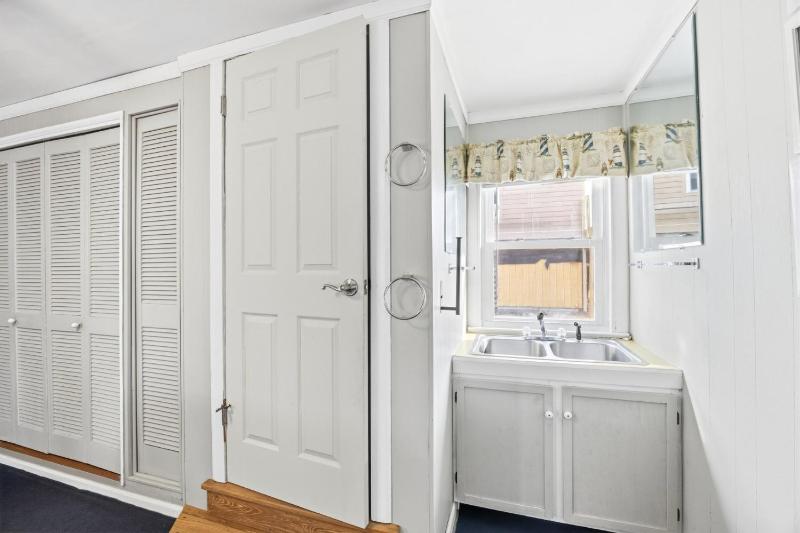5200 - Seaside - image 19