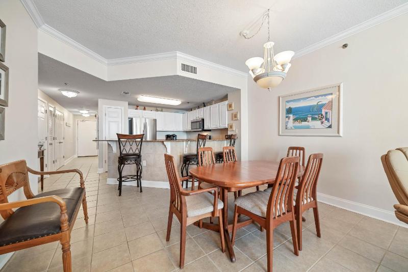 Palacio Unit 403 - image 3